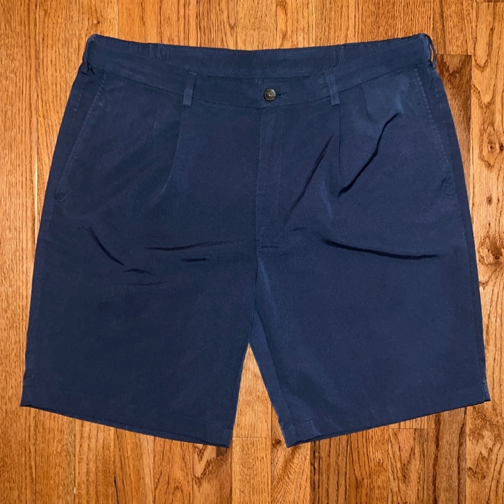 Haggar Clothing Men’s Navy Dark Blue Chino Golf  Flat Front Shorts Size 40